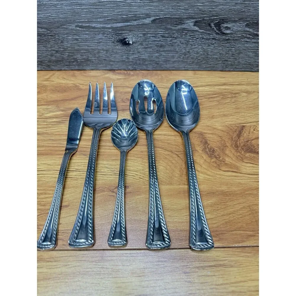 Hampton Silversmiths set butter